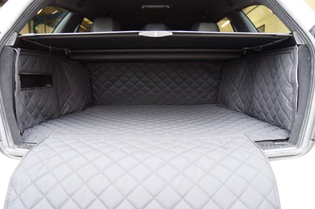 Mercedes-Benz C Class 2007 - 2014 (Estate) Fully Tailored Boot Liner